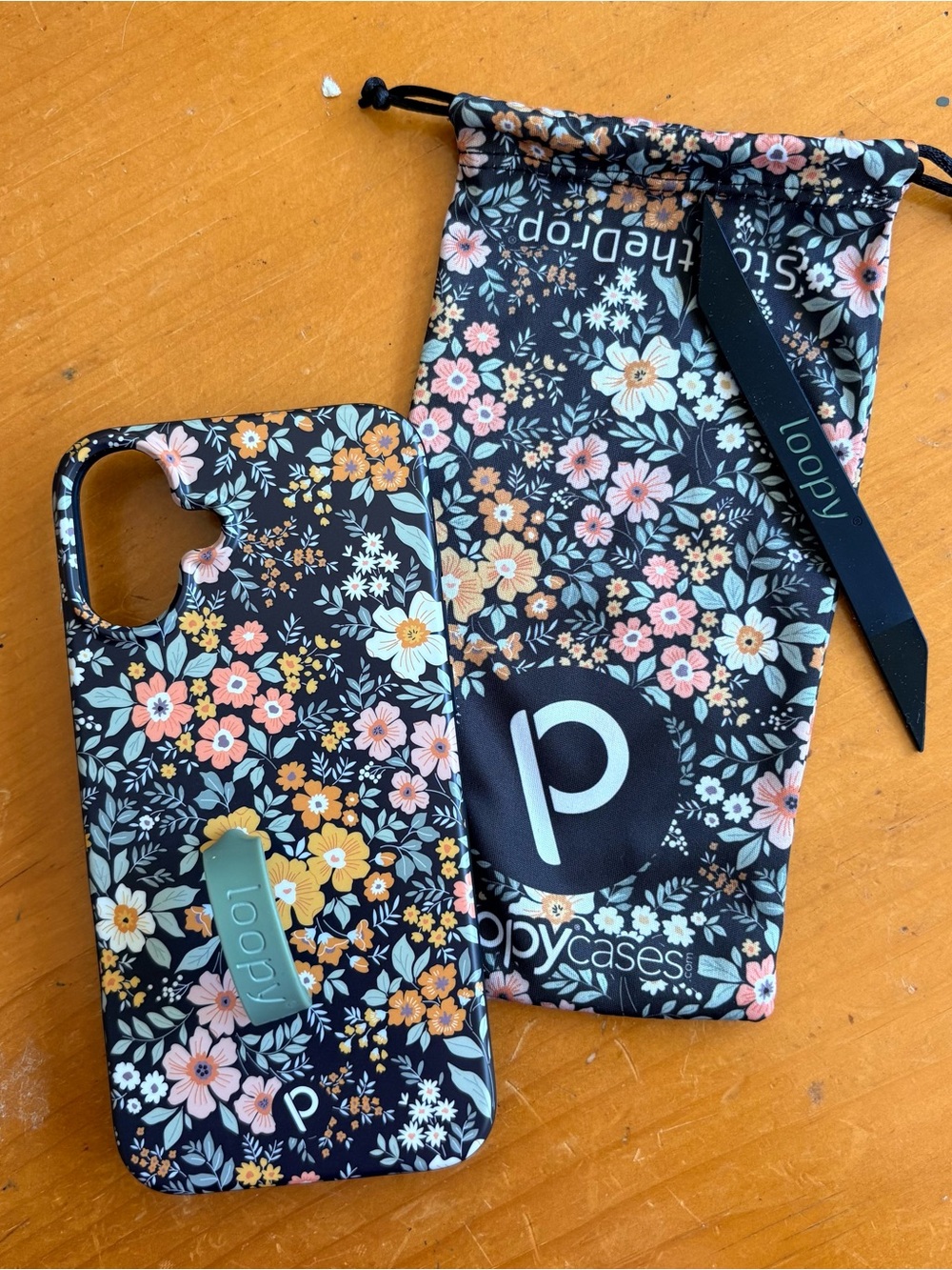Loopy Vintage Blooms iPhone 16 Plus Case